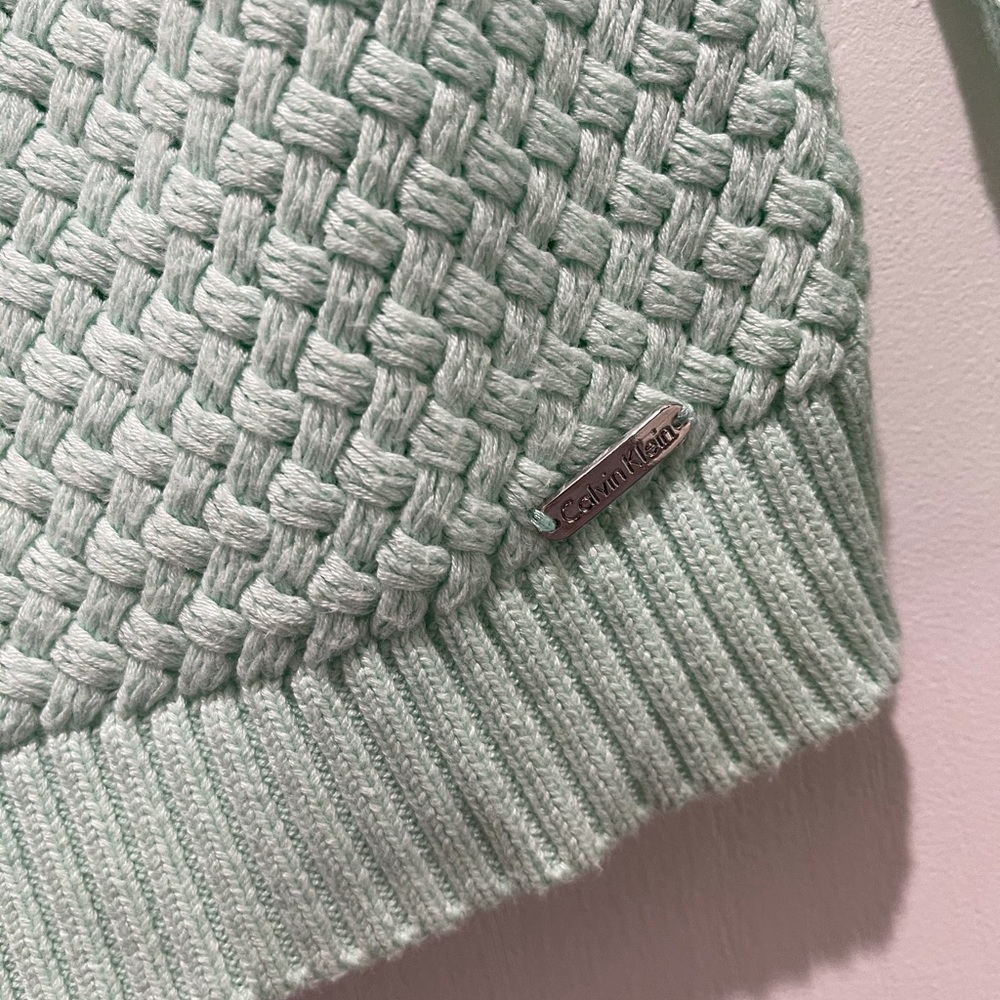 Calvin Klein mint green sweater - Picture 4 of 5